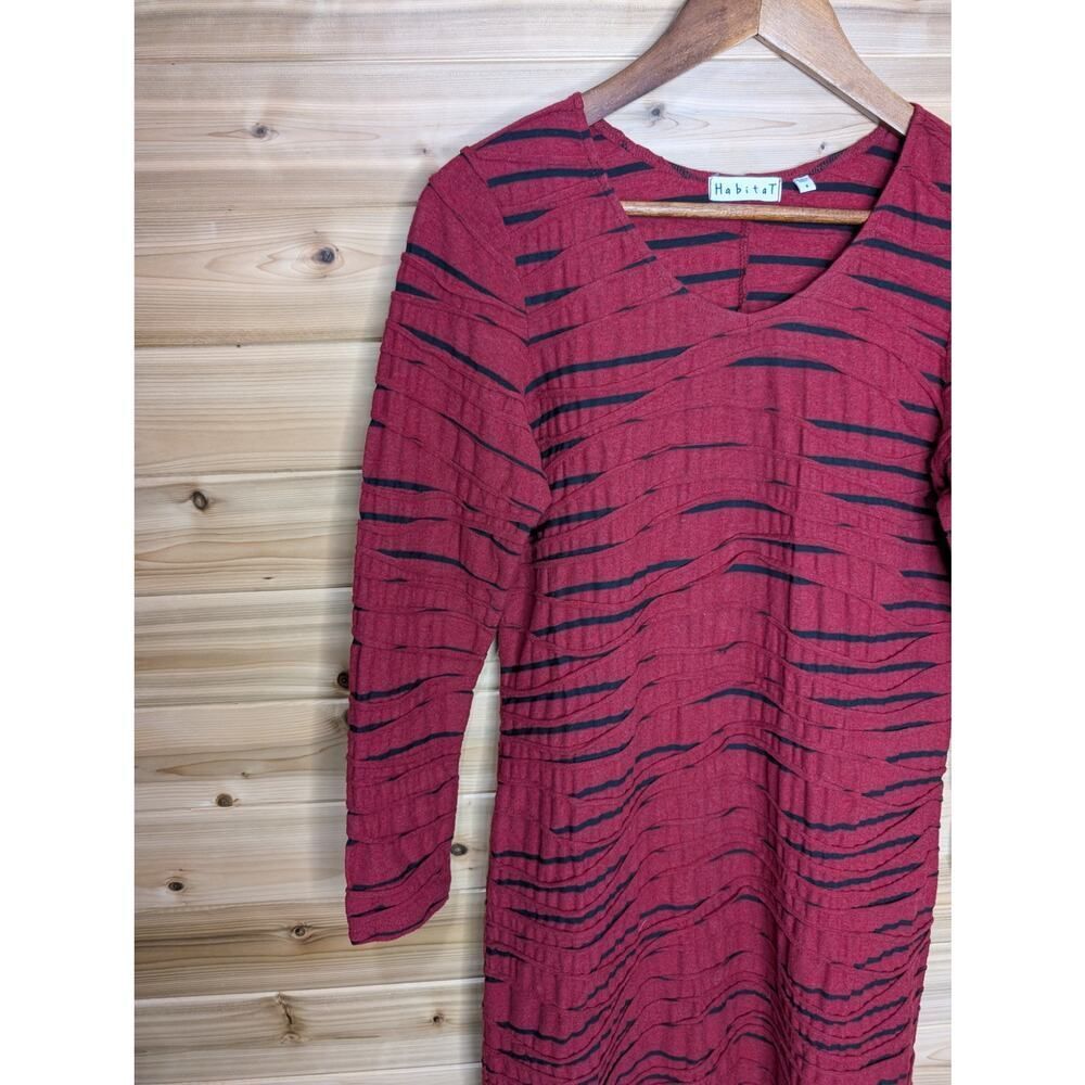 Habitat Dress Womens Small Red Black Textured Knit Knee Length - Picture 3 of 11